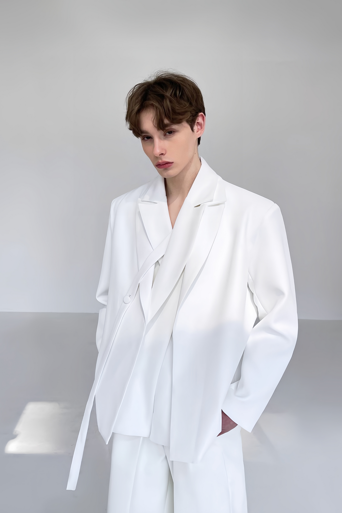 Elias White Self-tie Jacket