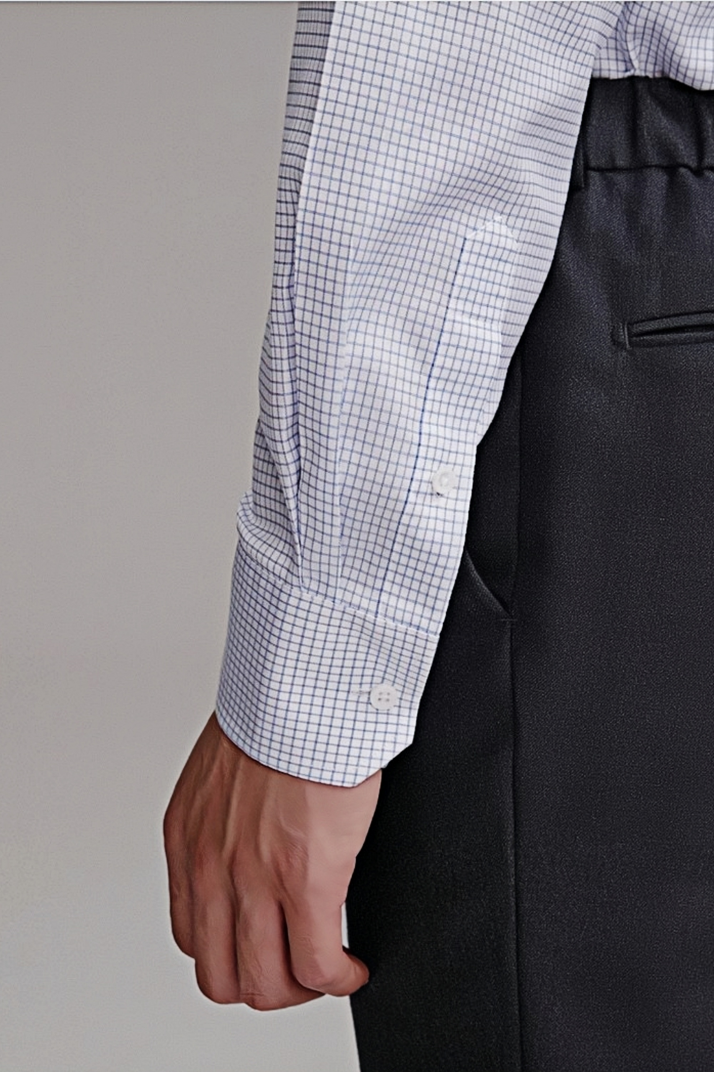 قميص أبيض بنقشة مربعات من Atticus