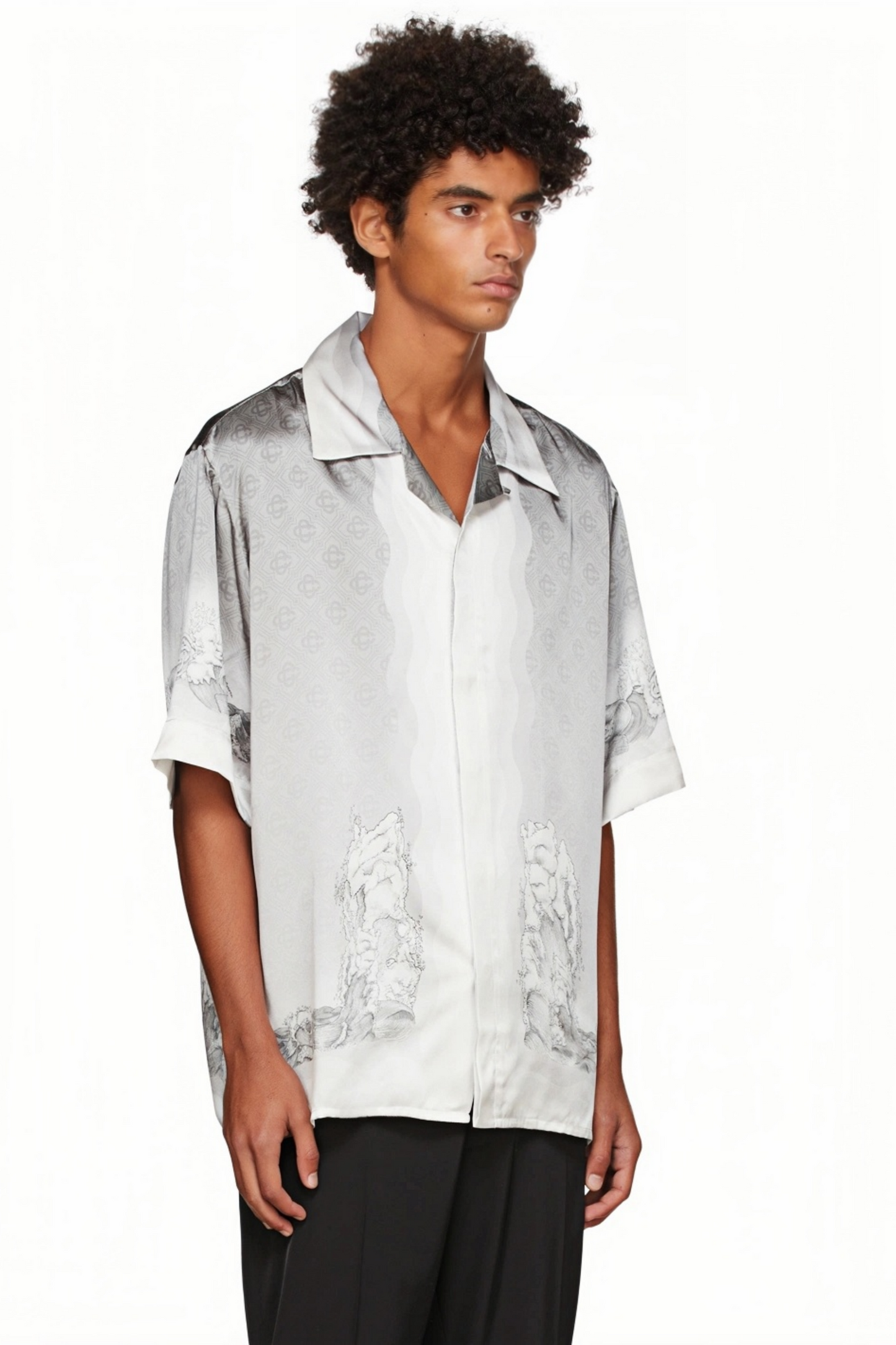 Quincy white graphic print short-sleeve shirt