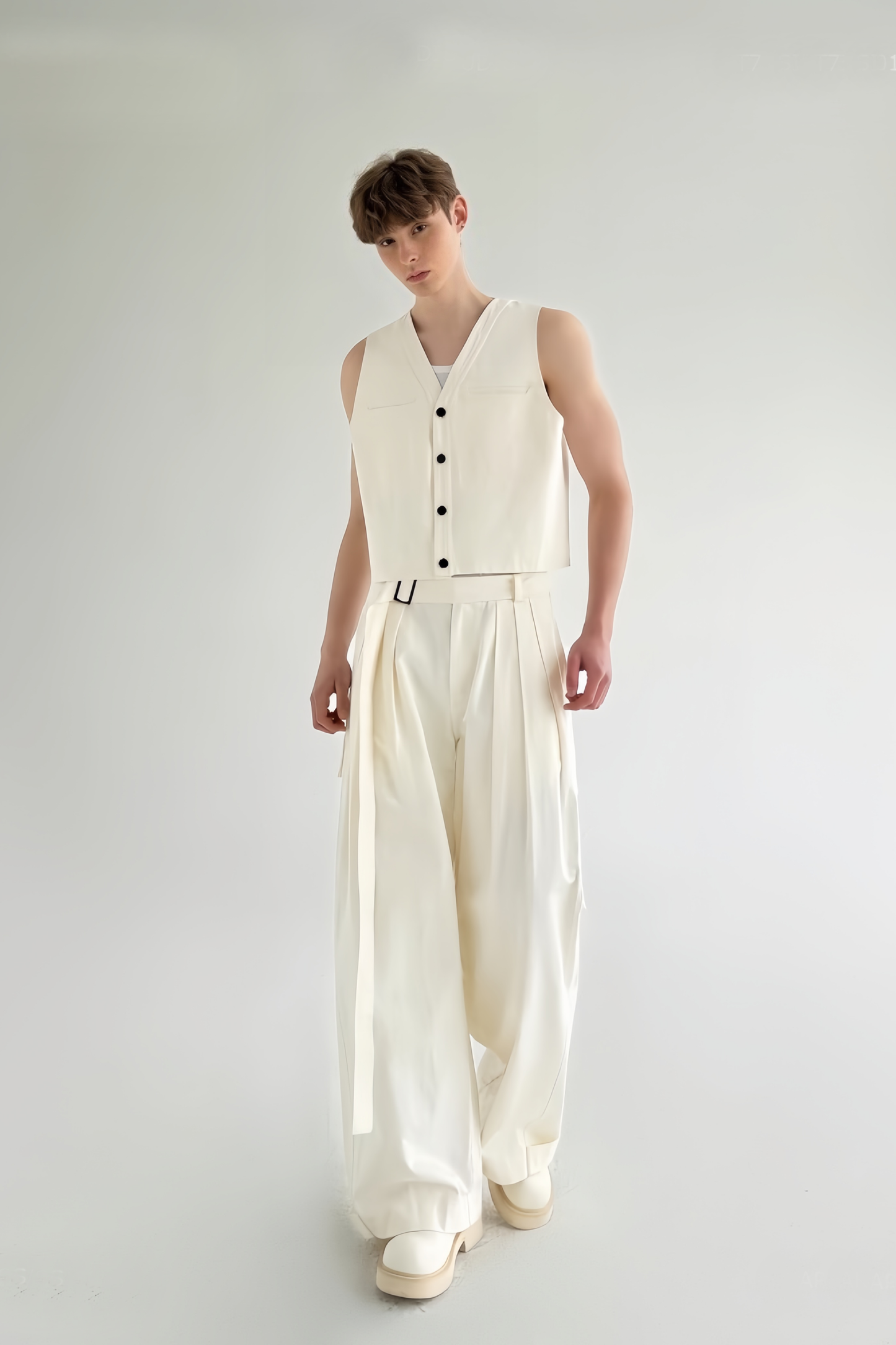Robin White Vest & Trousers Suit
