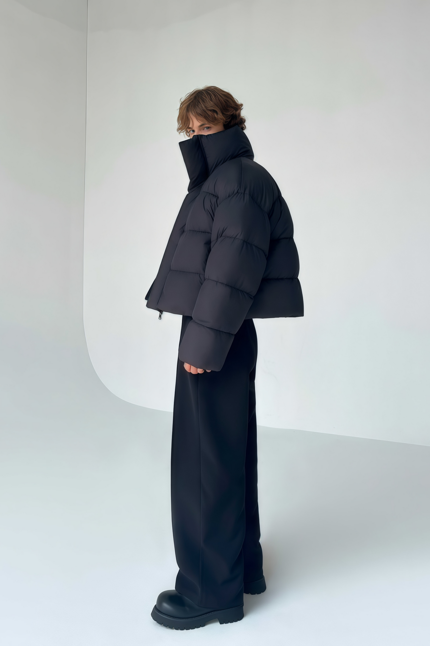 Samuel black high-neck standing-collar cropped jacket