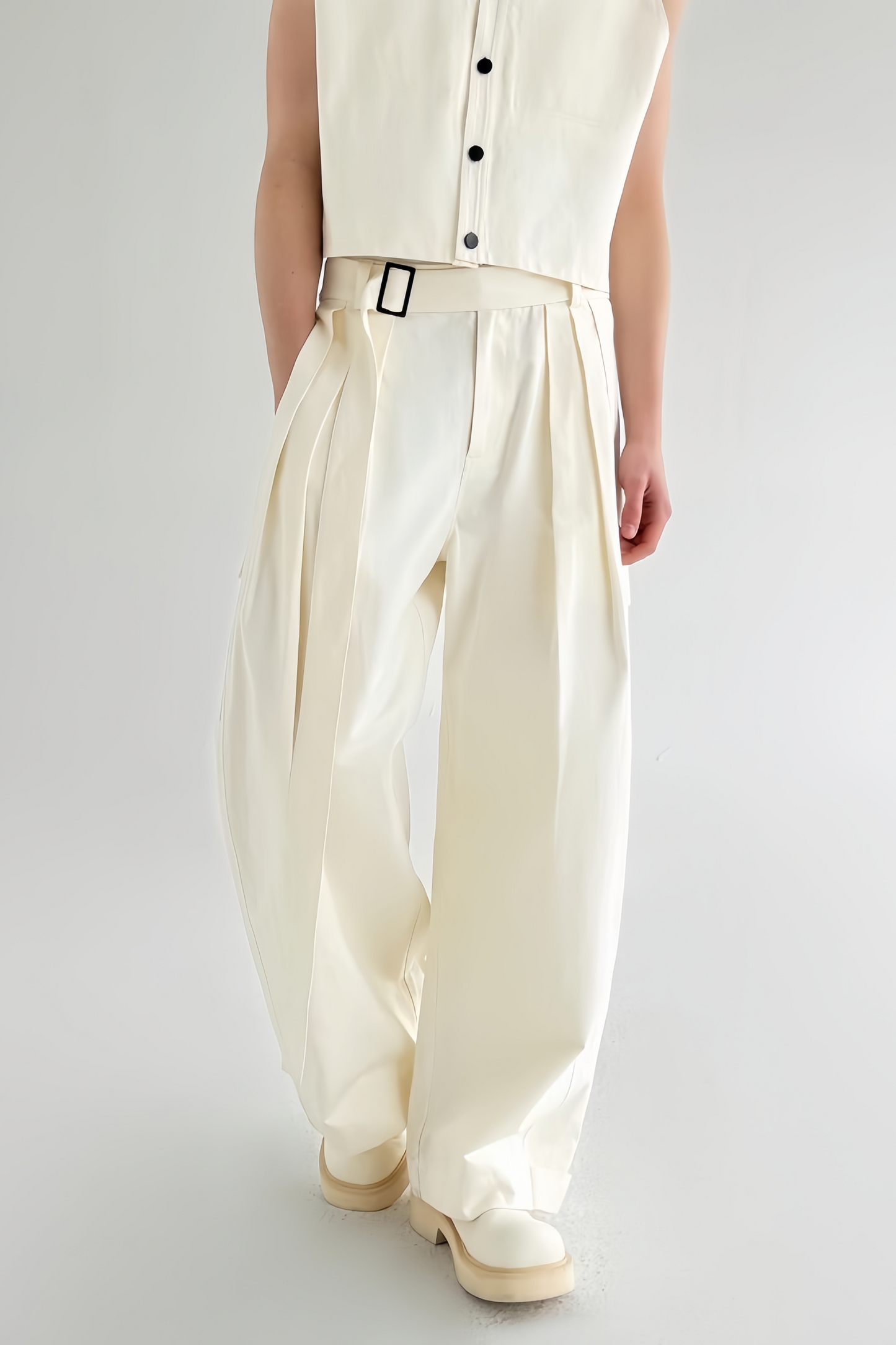 Robin White Vest & Trousers Suit