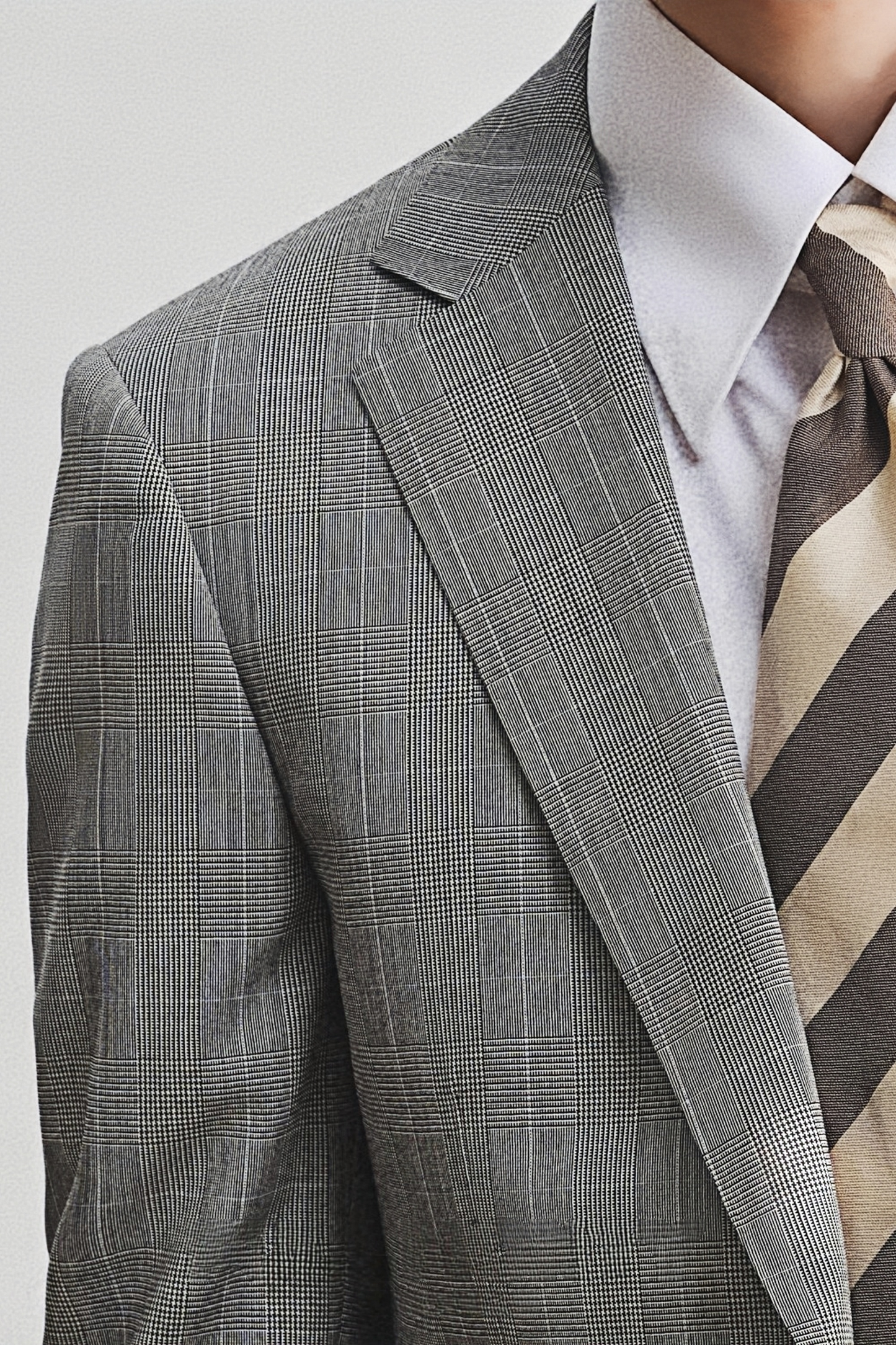 بدلة رمادية من Barnaby بنقشة غلين