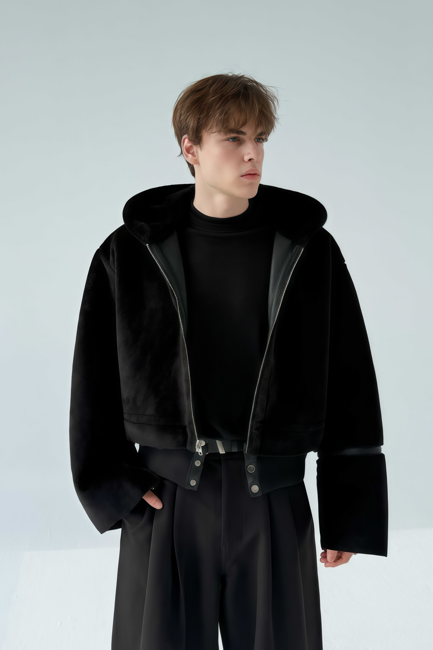 سترة سوداء قابلة للانعكاس من Armand