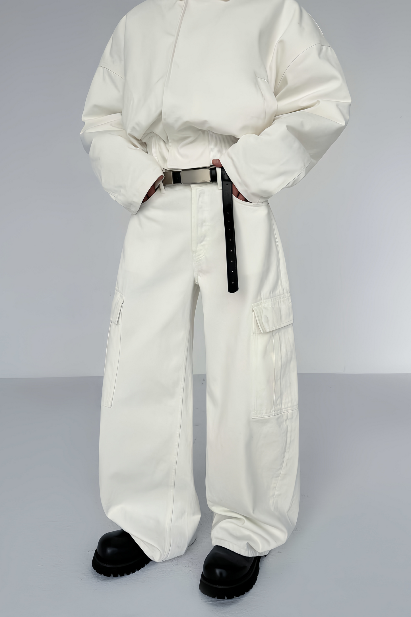 Lucien white large-pocket trousers