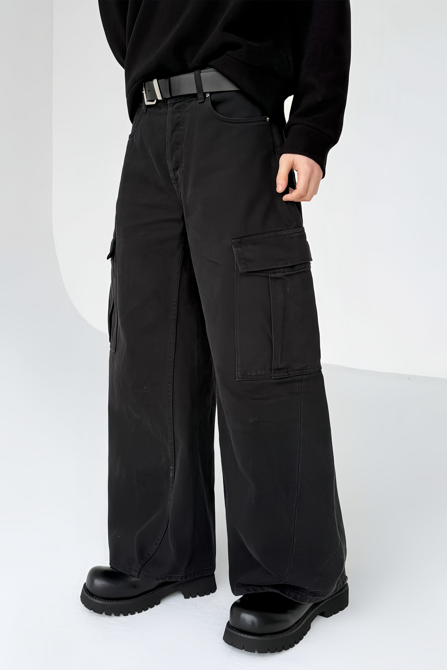 Lucien black large-pocket trousers