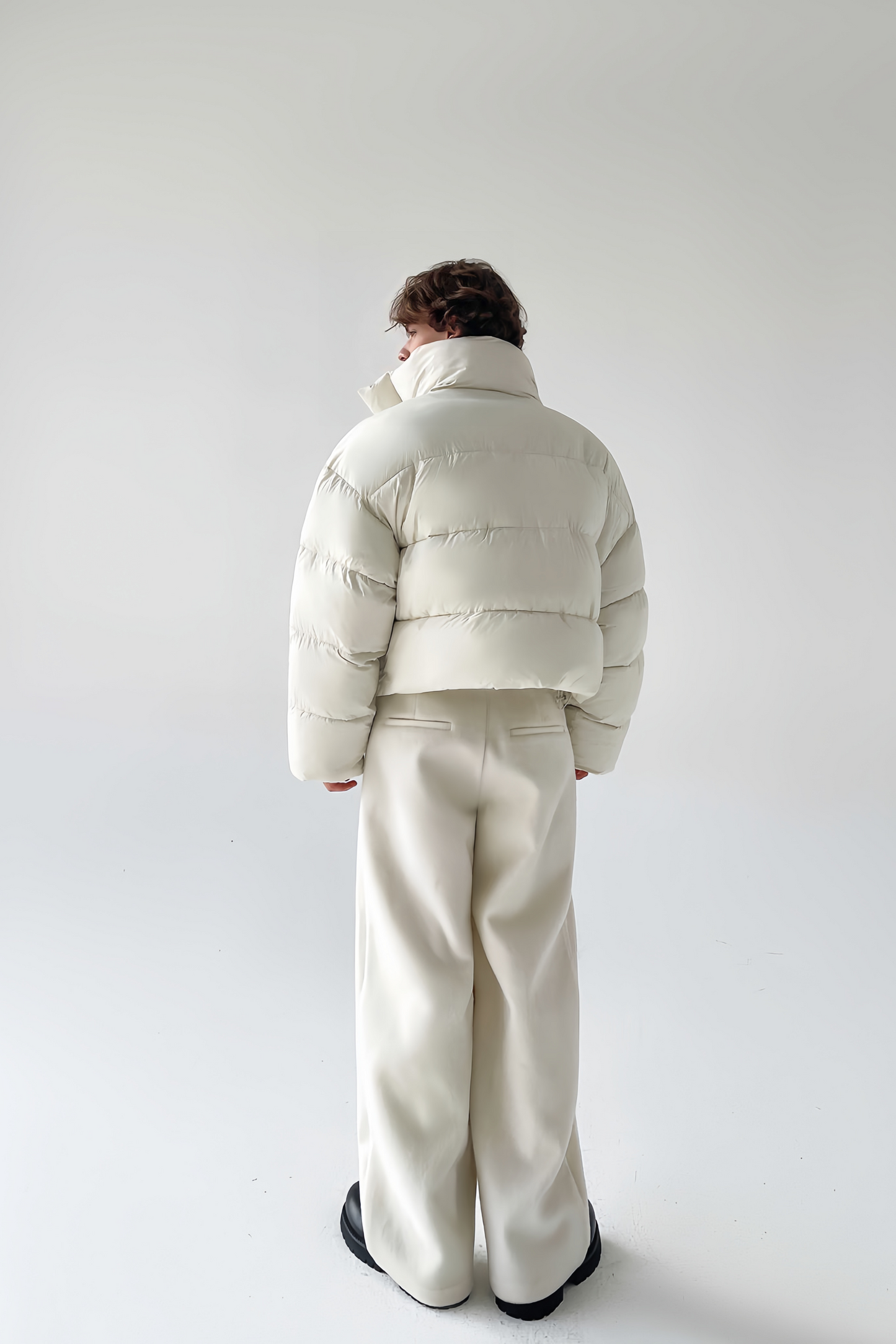 Samuel white high-neck standing-collar cropped jacket