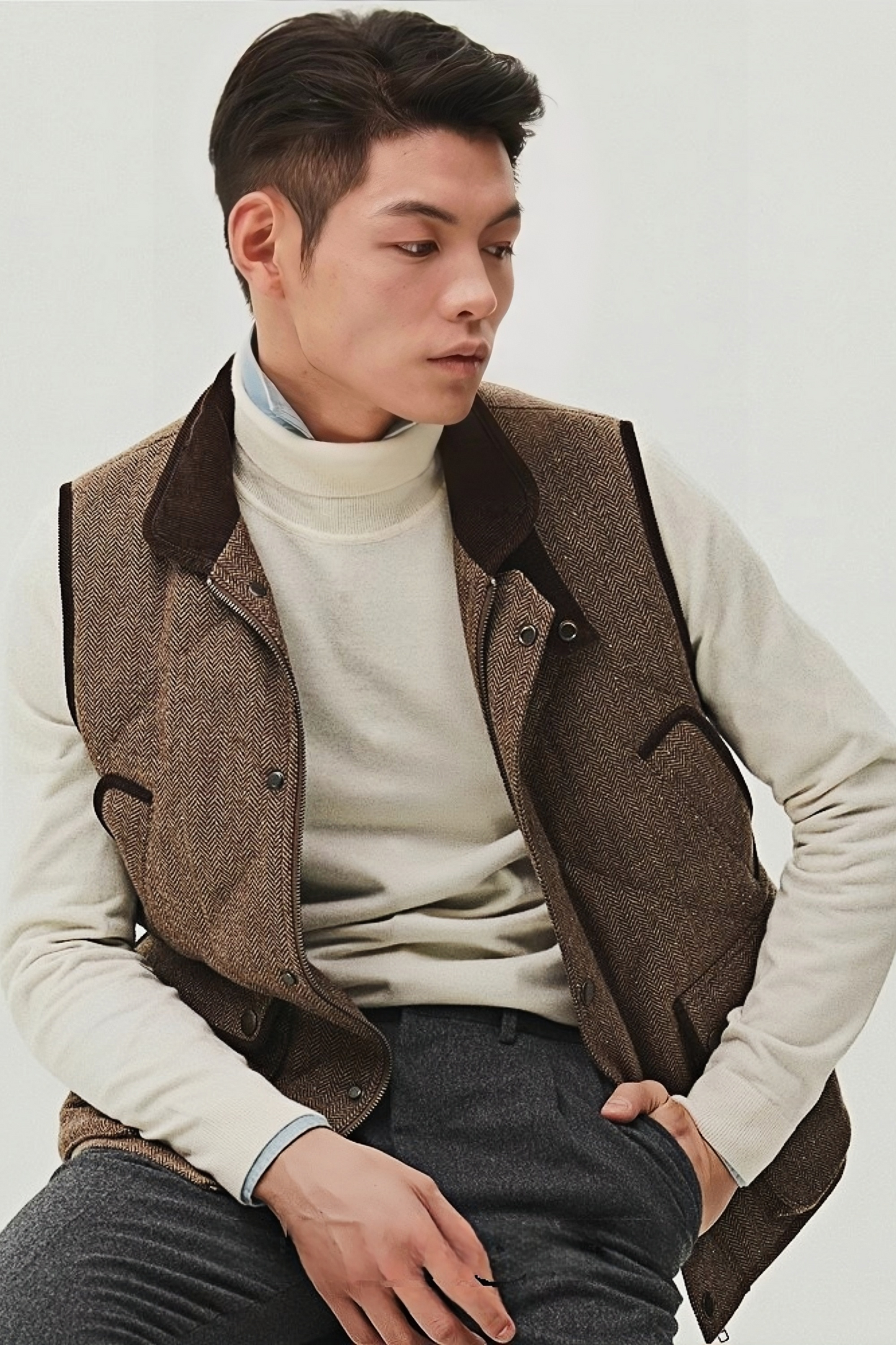 Theo brown sleeveless jacket