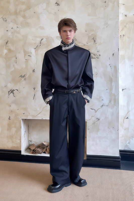 قميص أسود مزين من Vesper