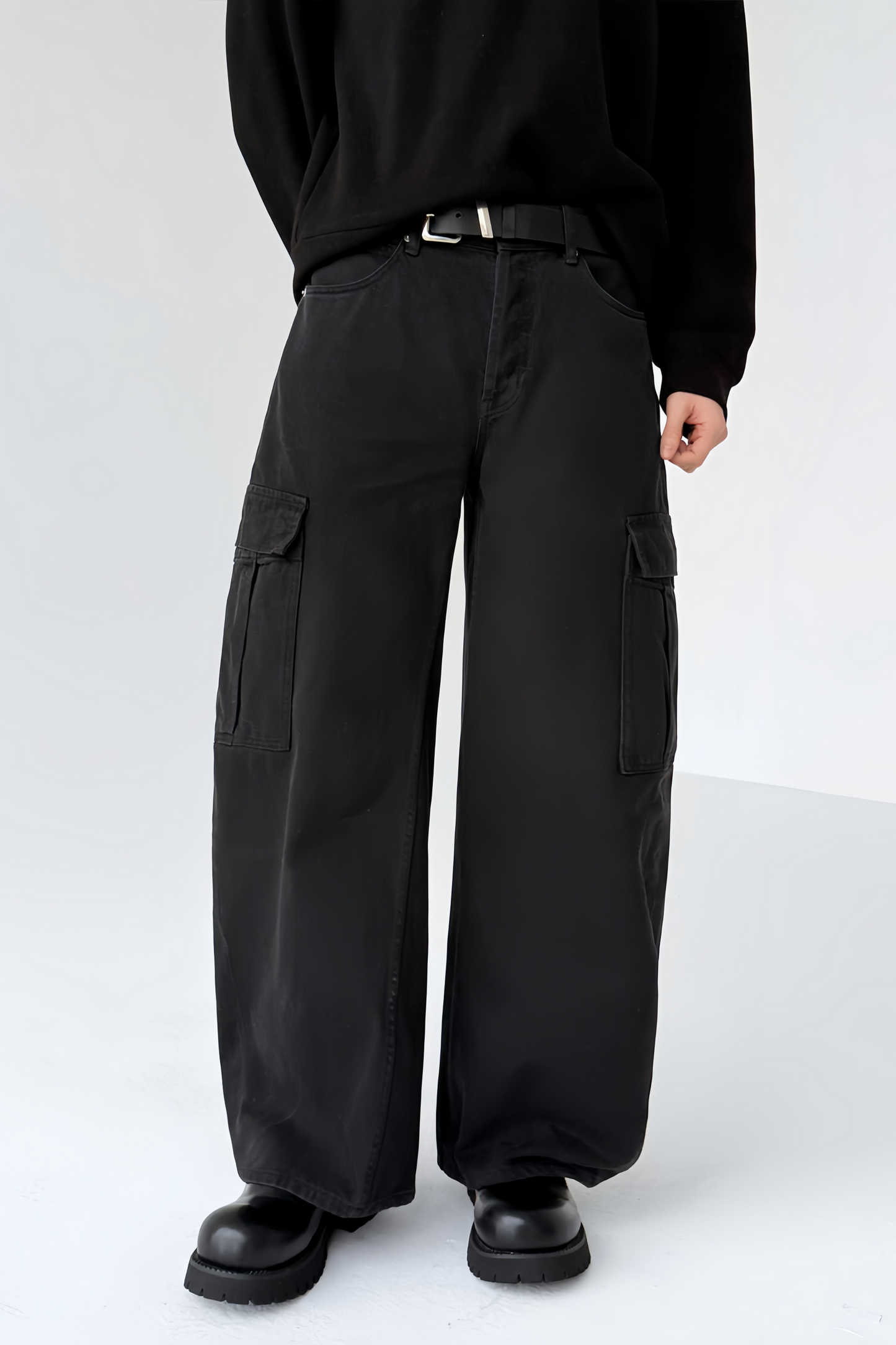 Lucien black large-pocket trousers