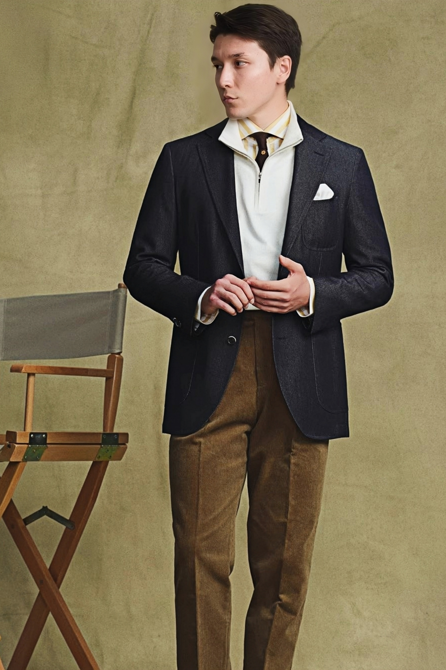 سترة أليستير باللون الأزرق الداكن