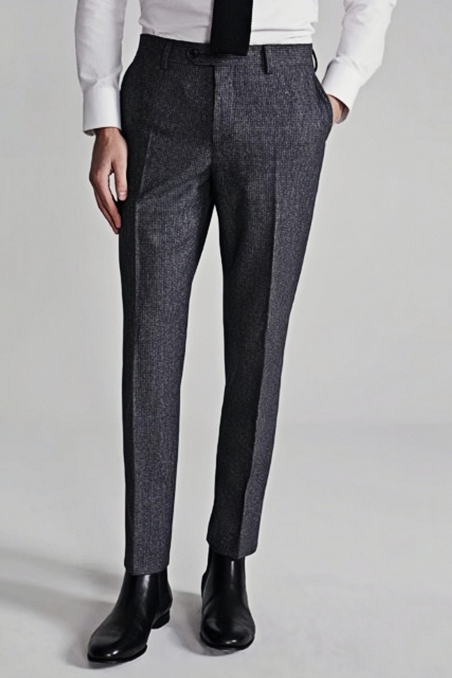 بنطلون أرلو رمادي داكن بنقشة مربعات