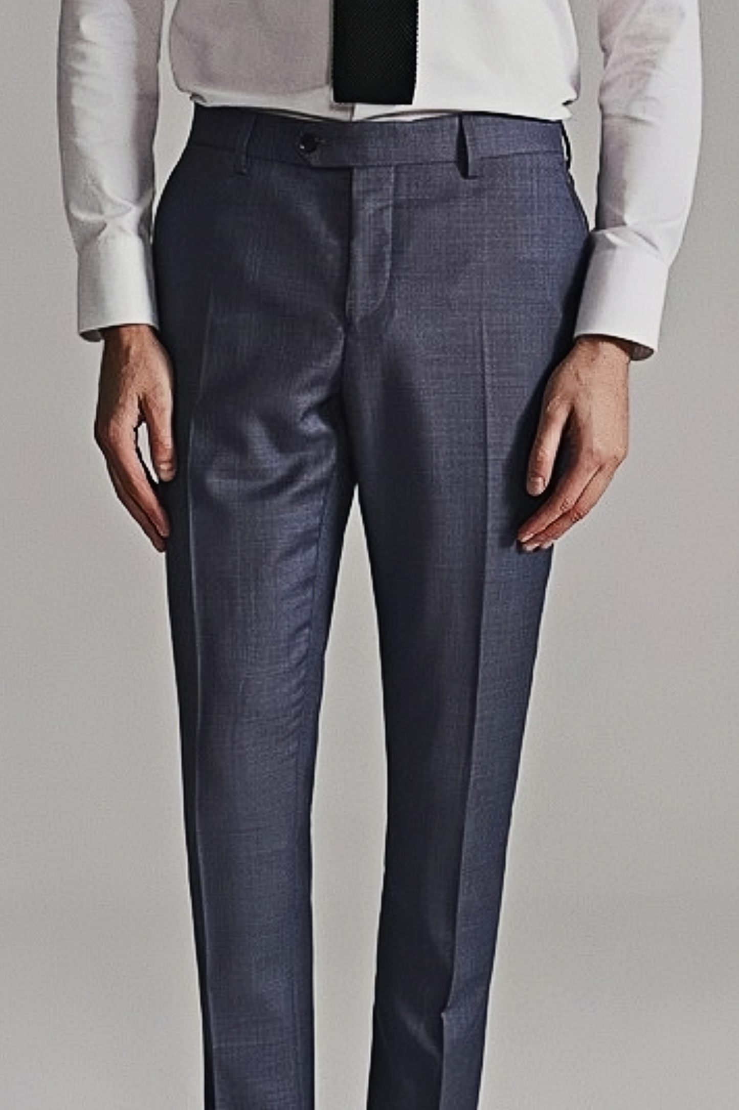 بنطلون أزرق فاتح من Alaric