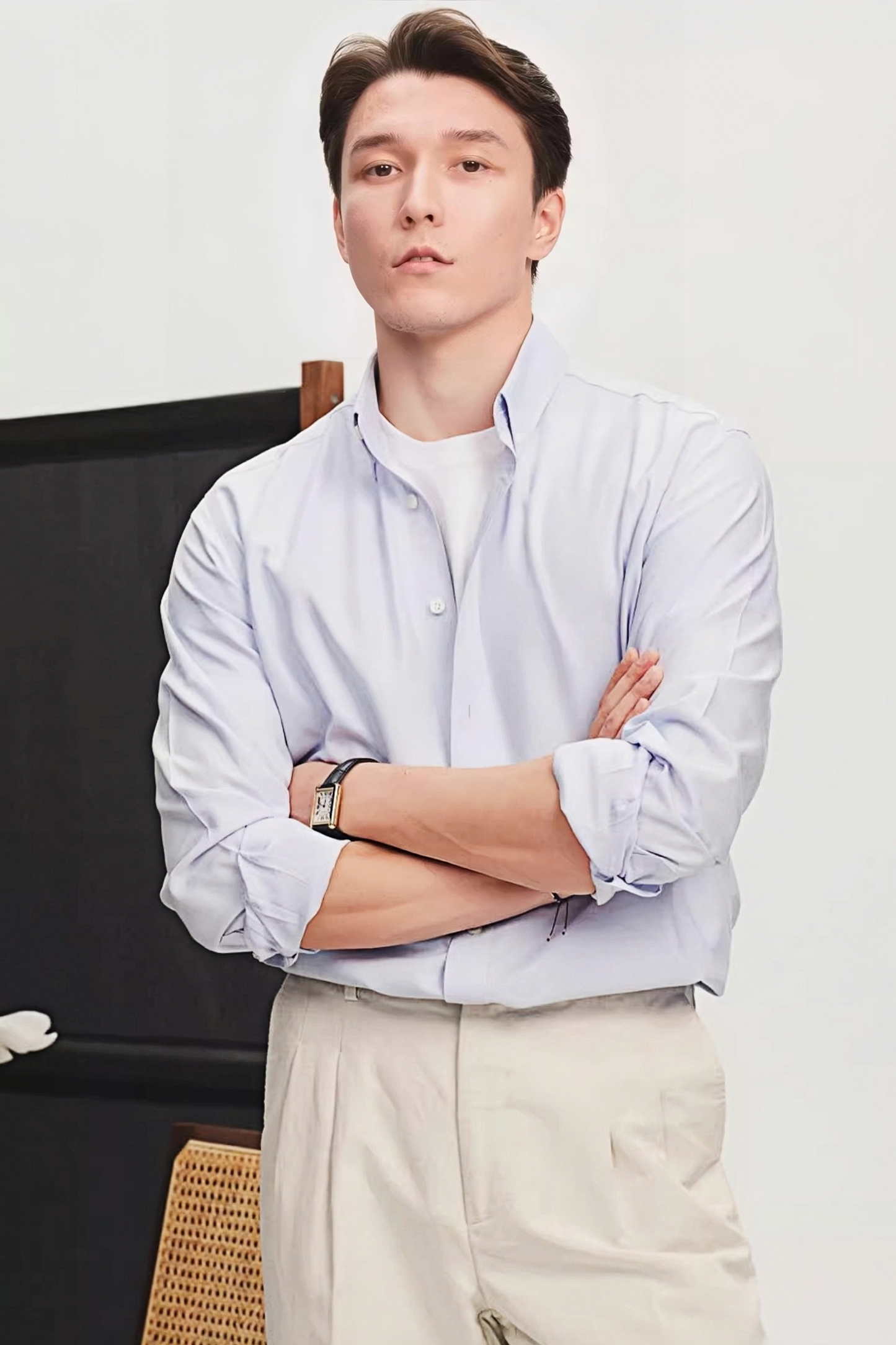 Liam light-blue shirt