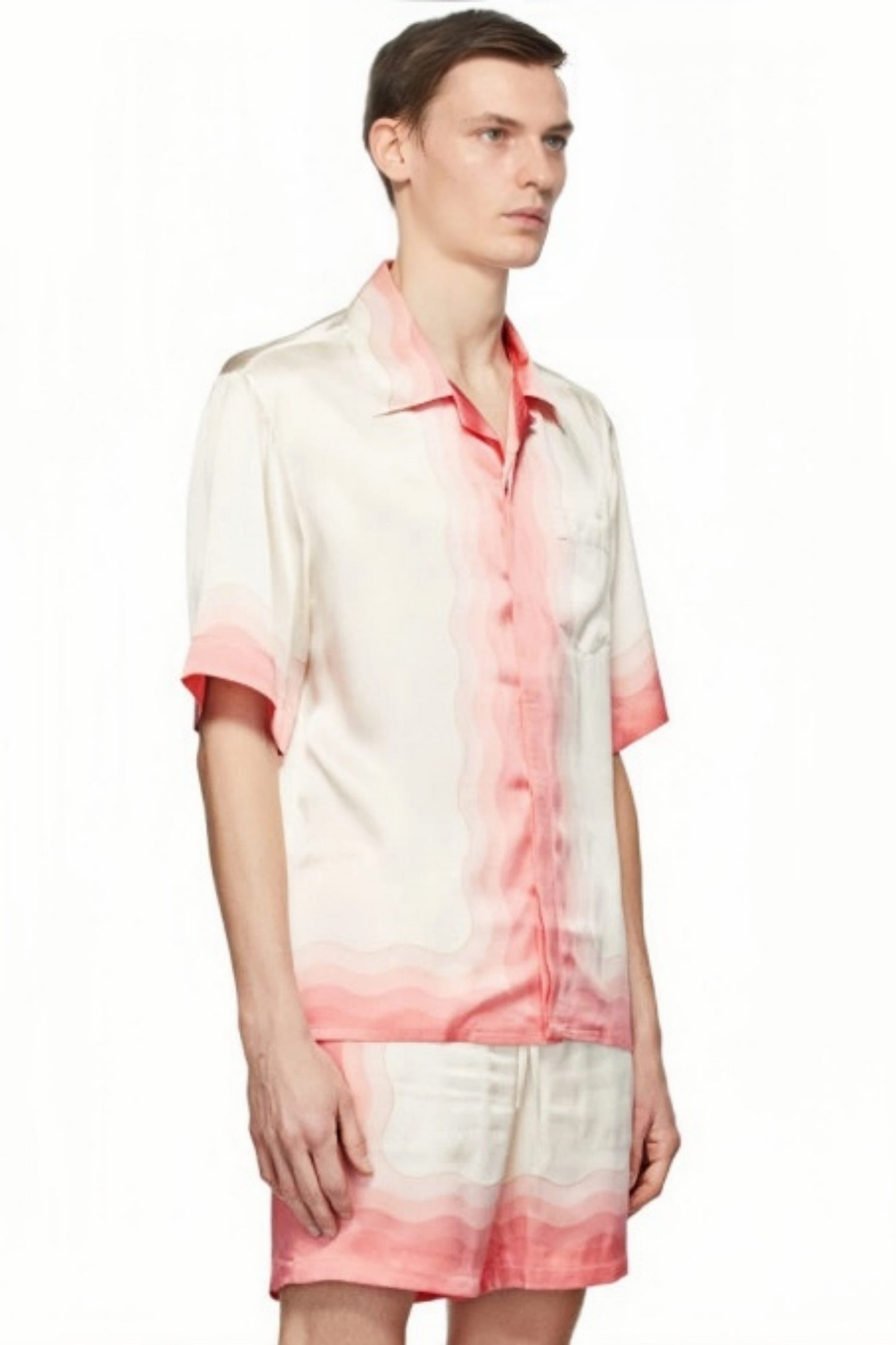 قميص أرماند أبيض بأكمام قصيرة ومزين بنقشة زهور