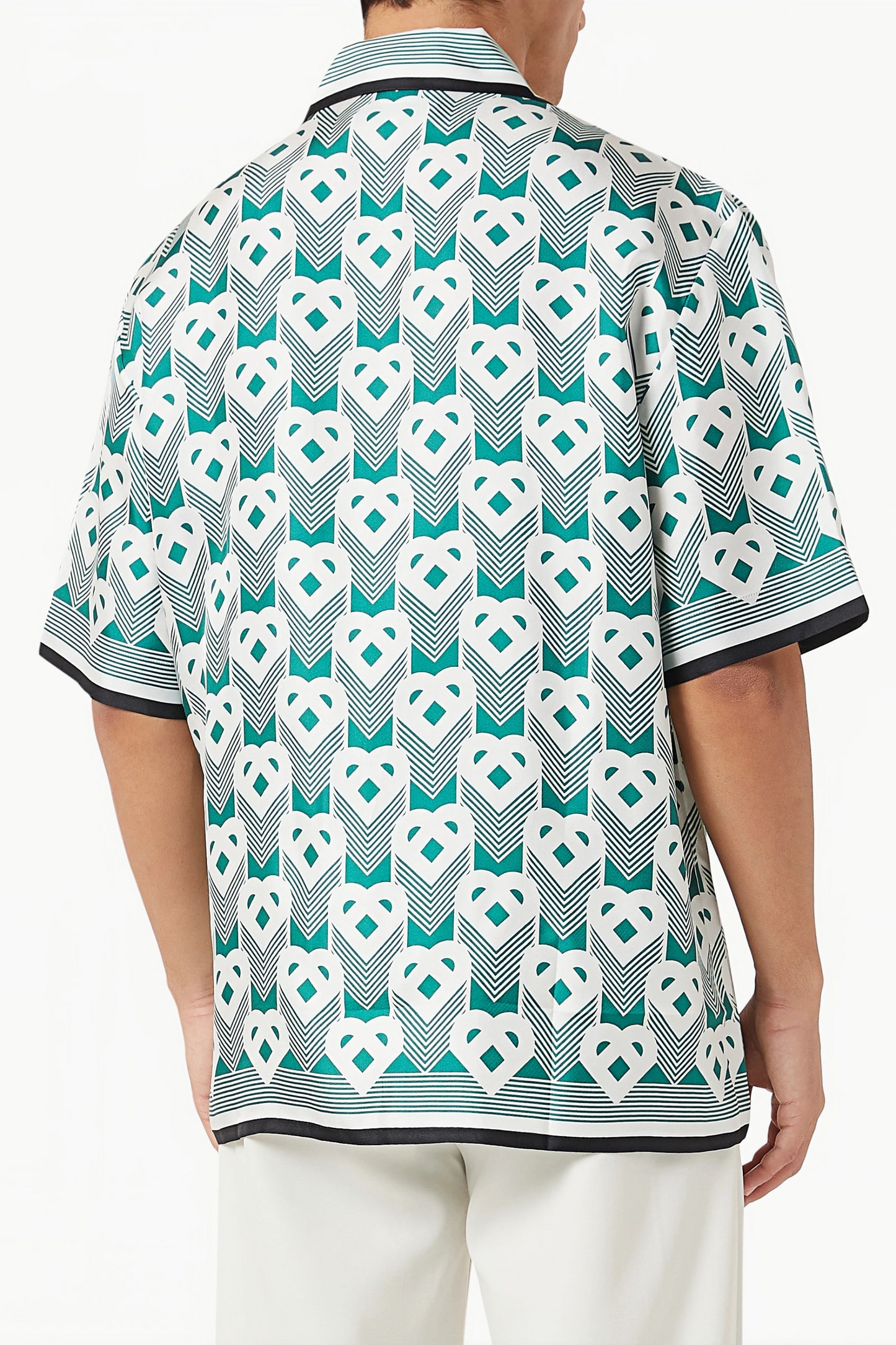 قميص قصير الأكمام هندسي باللون الأخضر من آرون