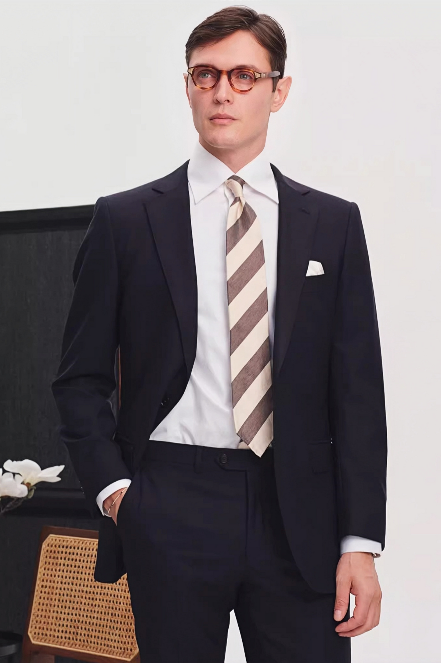 Lysander navy-blue suit