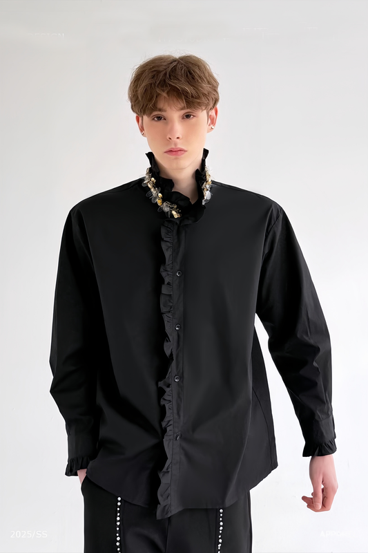 قميص يوريس أسود مزين بزخارف زهرية وبلورات