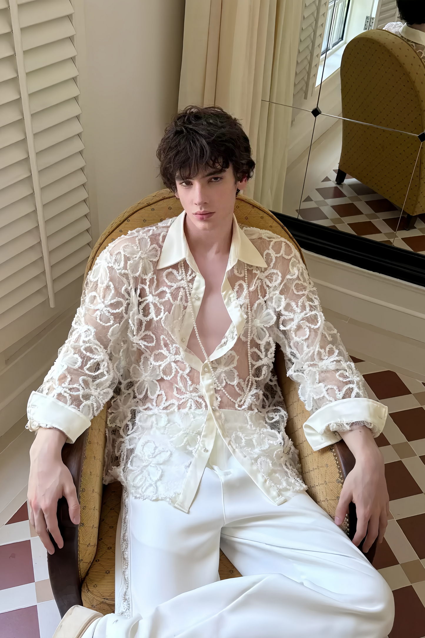 Théo Neutral Floral Cut-out Shirt